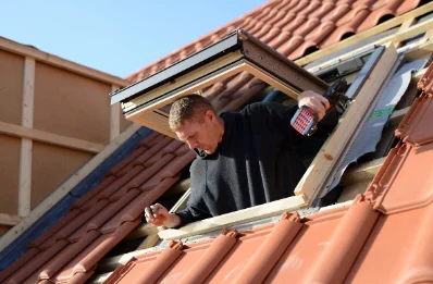 Pose de fenêtres de toit Velux à Berjou